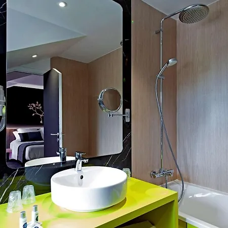 Отель Le Kennedy, Clermont-ferrand, The Originals Relais 3*