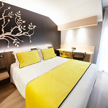 Отель Le Kennedy, Clermont-ferrand, The Originals Relais 3*