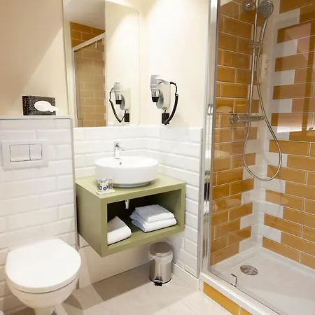 Le Kennedy, Clermont-ferrand, The Originals Relais