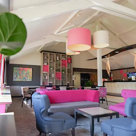 Le Kennedy, Clermont-ferrand, The Originals Relais 3*