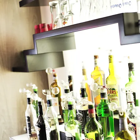 Ξενοδοχείο Le Kennedy, Clermont-ferrand, The Originals Relais 3*