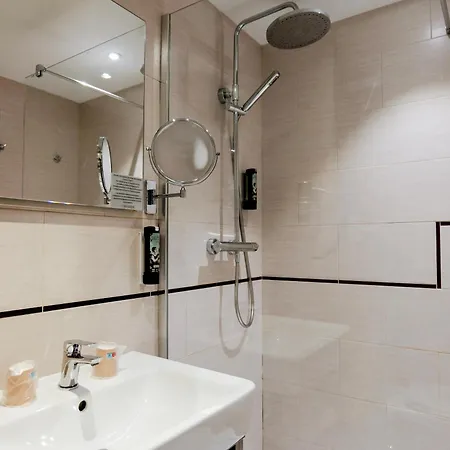 Le Kennedy, Clermont-ferrand, The Originals Relais 3* Клермон-Ферран