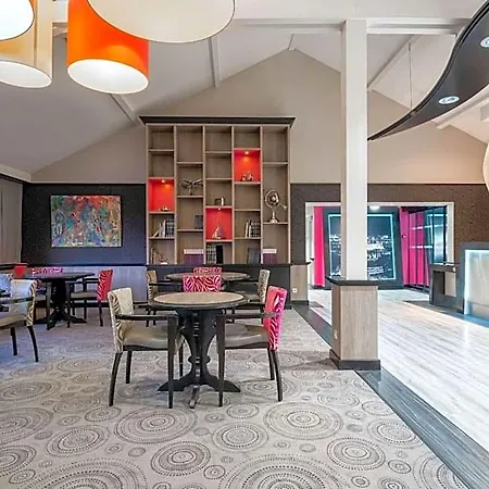 Le Kennedy, Clermont-ferrand, The Originals Relais فندق كليرمونت-فيراند
