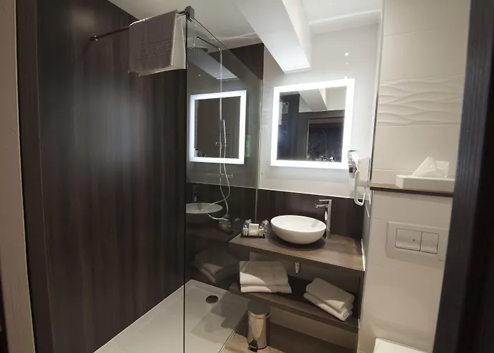 Le Kennedy, Clermont-ferrand, The Originals Relais