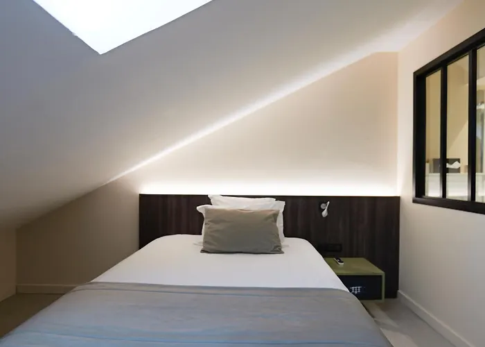 Le Kennedy, Clermont-ferrand, The Originals Relais Hotel 3*