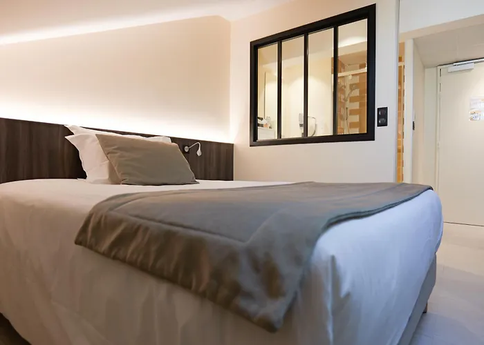 Le Kennedy, Clermont-ferrand, The Originals Relais 3*